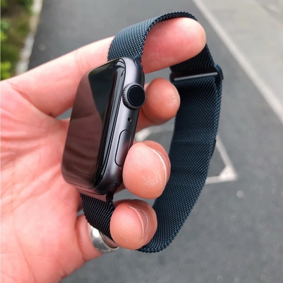 NEW BAND Mid Night  Milanese Stainless For Apple Watch - Picture 2 of 7